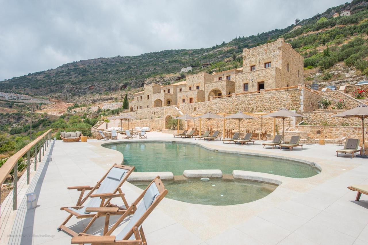 Brazzo Di Maina Hotel Oitilon Exterior photo