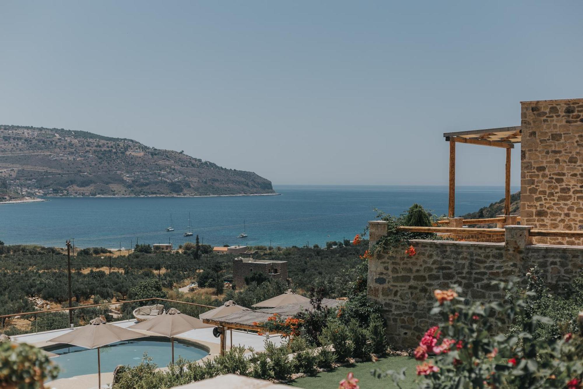 Brazzo Di Maina Hotel Oitilon Exterior photo