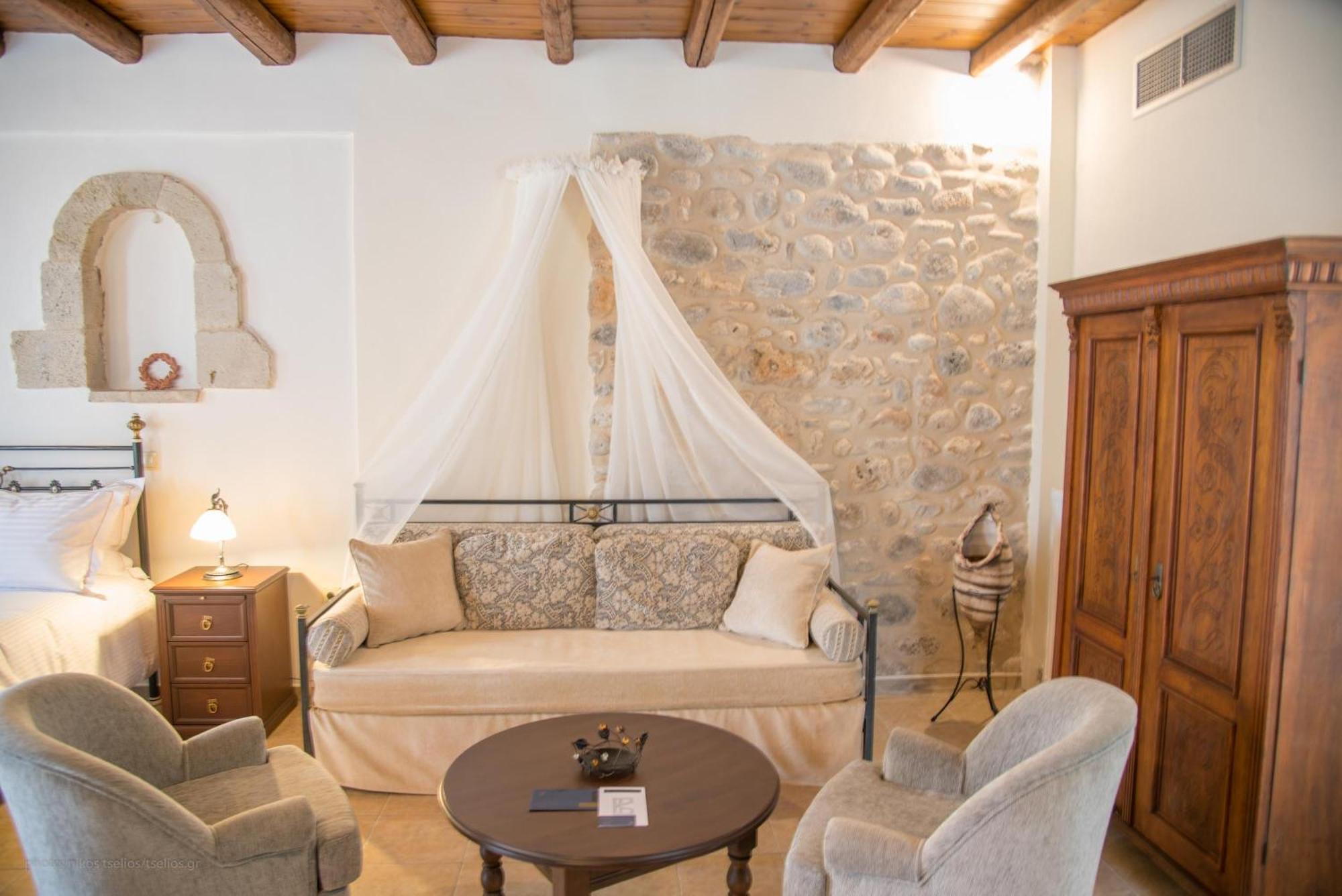 Brazzo Di Maina Hotel Oitilon Exterior photo
